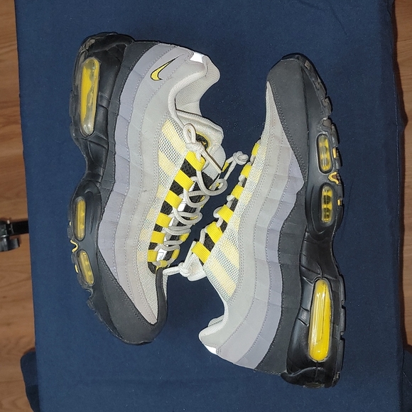 Air Max 95 Tour Yellow - Picture 4 of 7